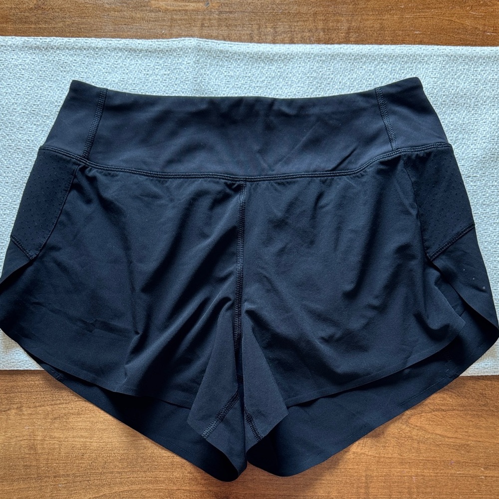 Athleta Women's Black Run With It 3.5” Athletic Shorts